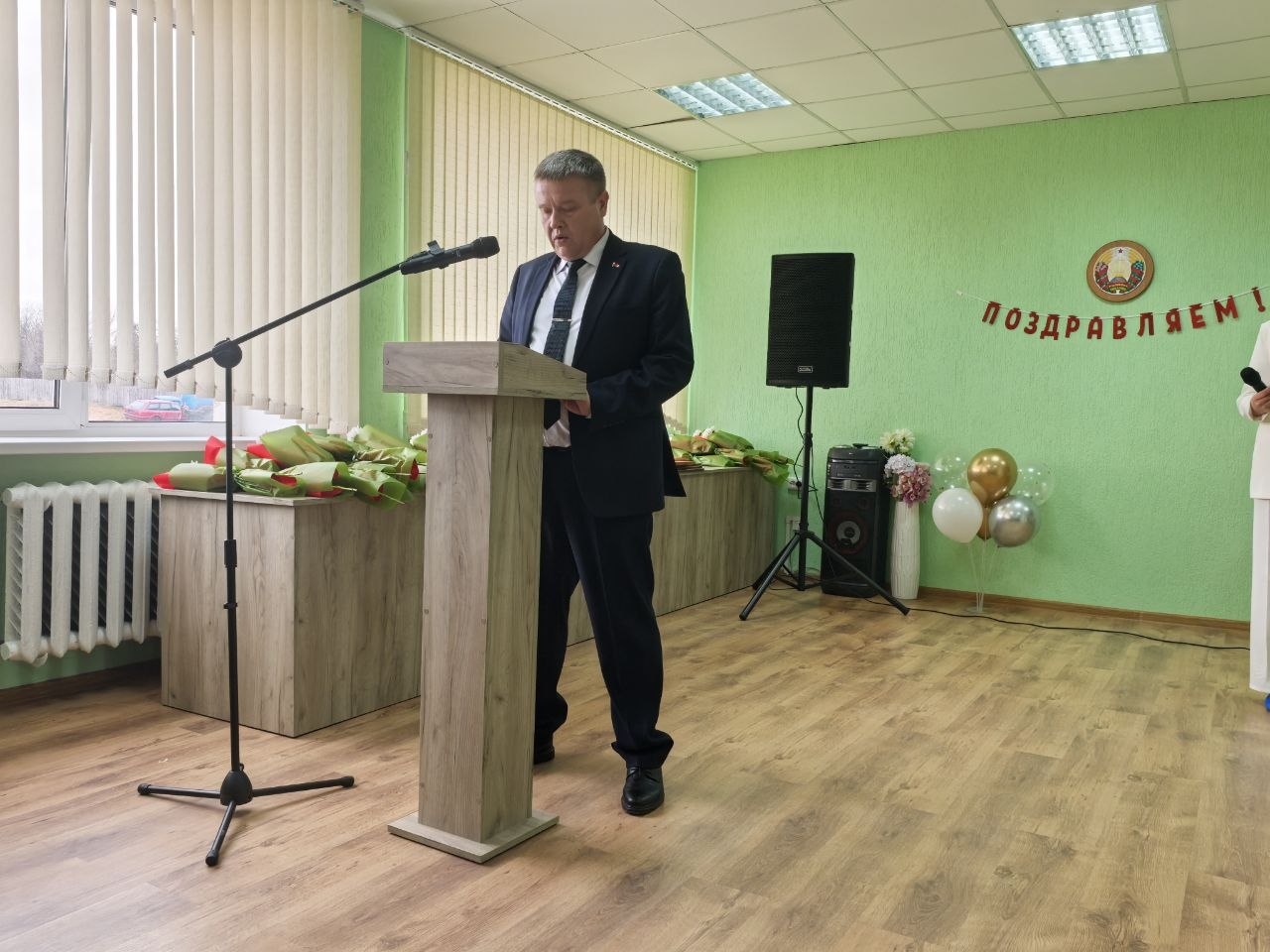 Поздравление с днём работника бытового обслуживания населения и жилищно-коммунального хозяйства